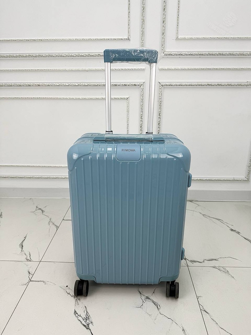 Дорожный чемодан Rimowa