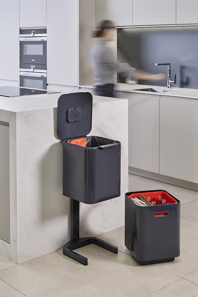 Контейнер для мусора с двумя баками Totem Compact 40 л графит, Joseph Joseph