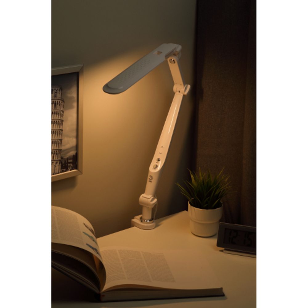 Настольный светильник ЭРА NLED-496-12W-W светодиодный на струбцине белый