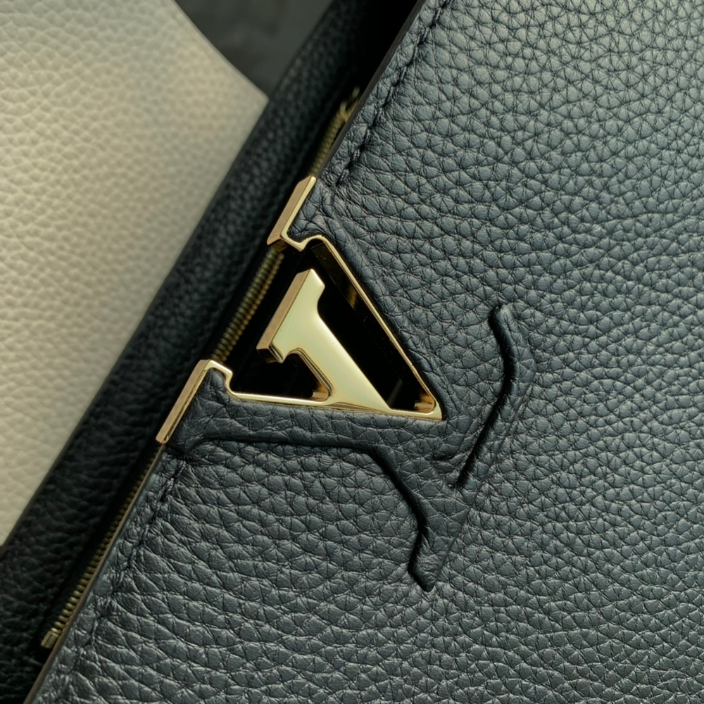 Louis Vuitton Capucines Mini
