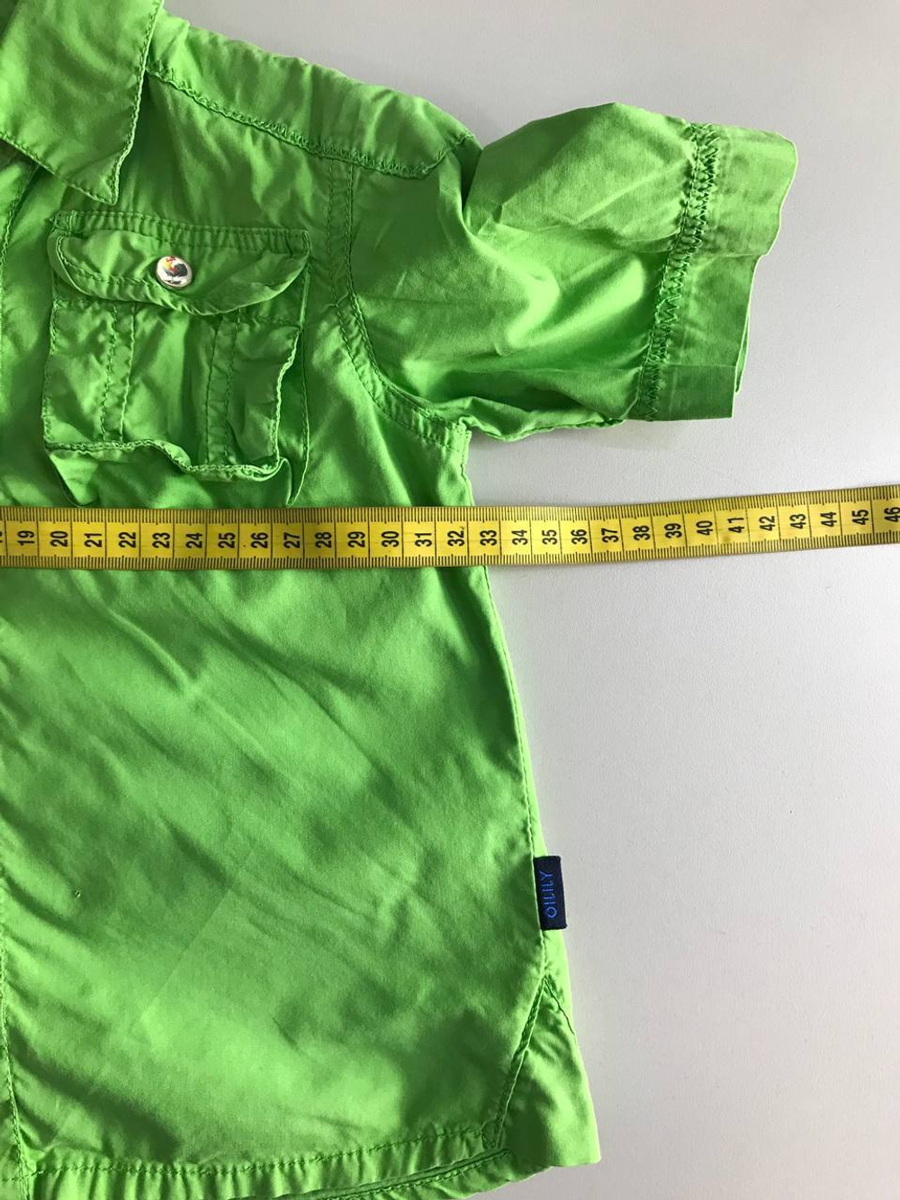 Рубашка яркого цвета, на 4 года