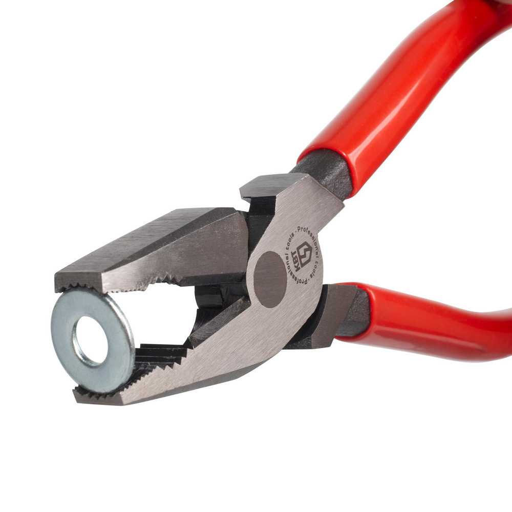 pliers_vampire_use_2_737113814.jpg