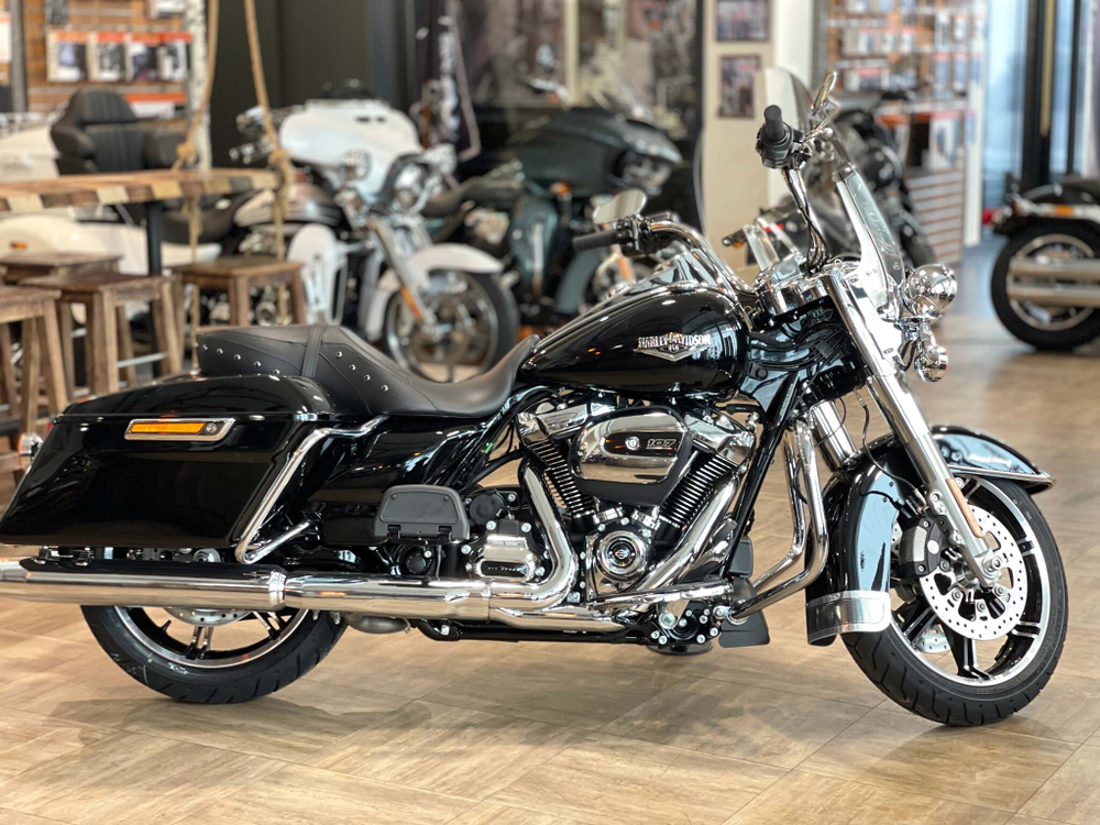 Road King Harley-Davidson 2021 Vivid Black