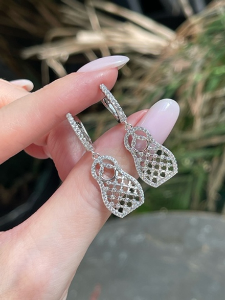 Серебряные серьги матрешки с фианитами