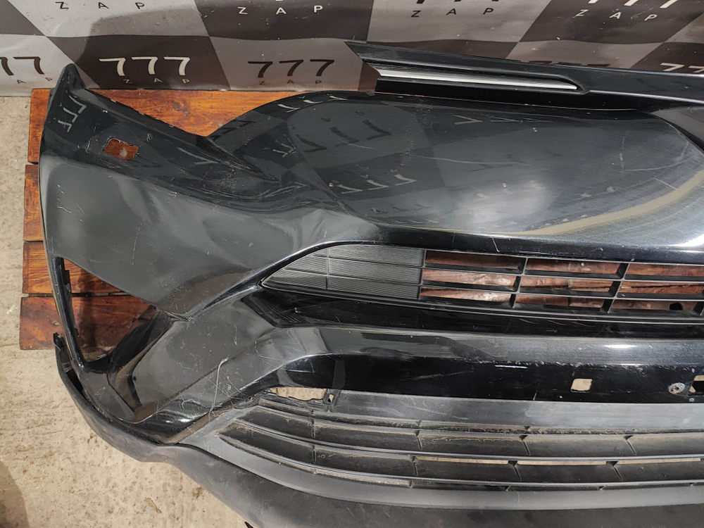 Бампер передний Toyota RAV4 IV (XA40) 15-19 Б/У Оригинал 521190R917