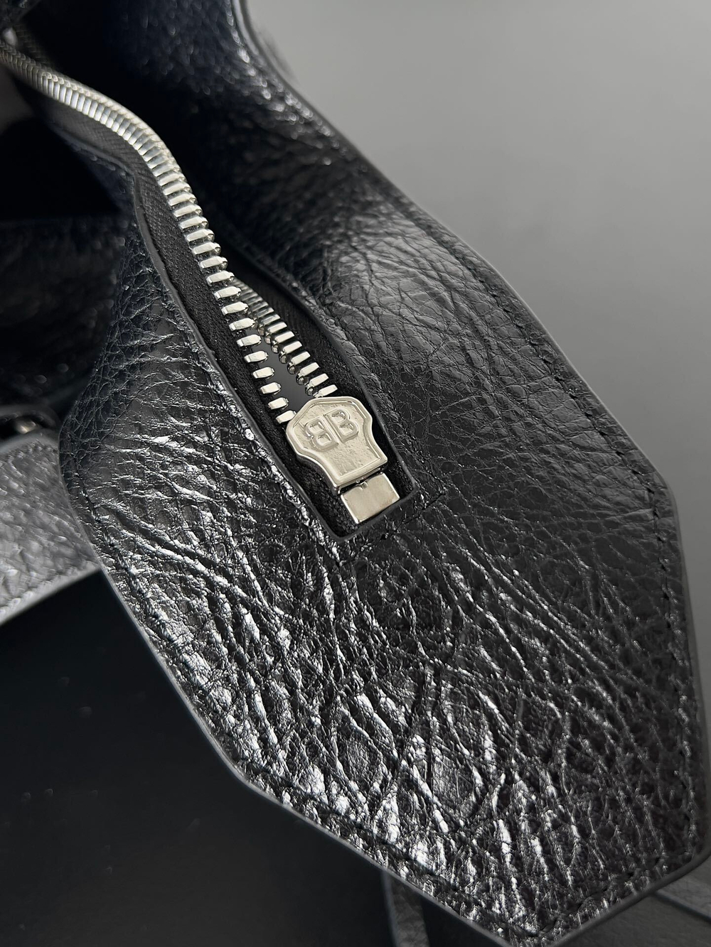 Balenciaga Neo Cagole City Bag 38 cm