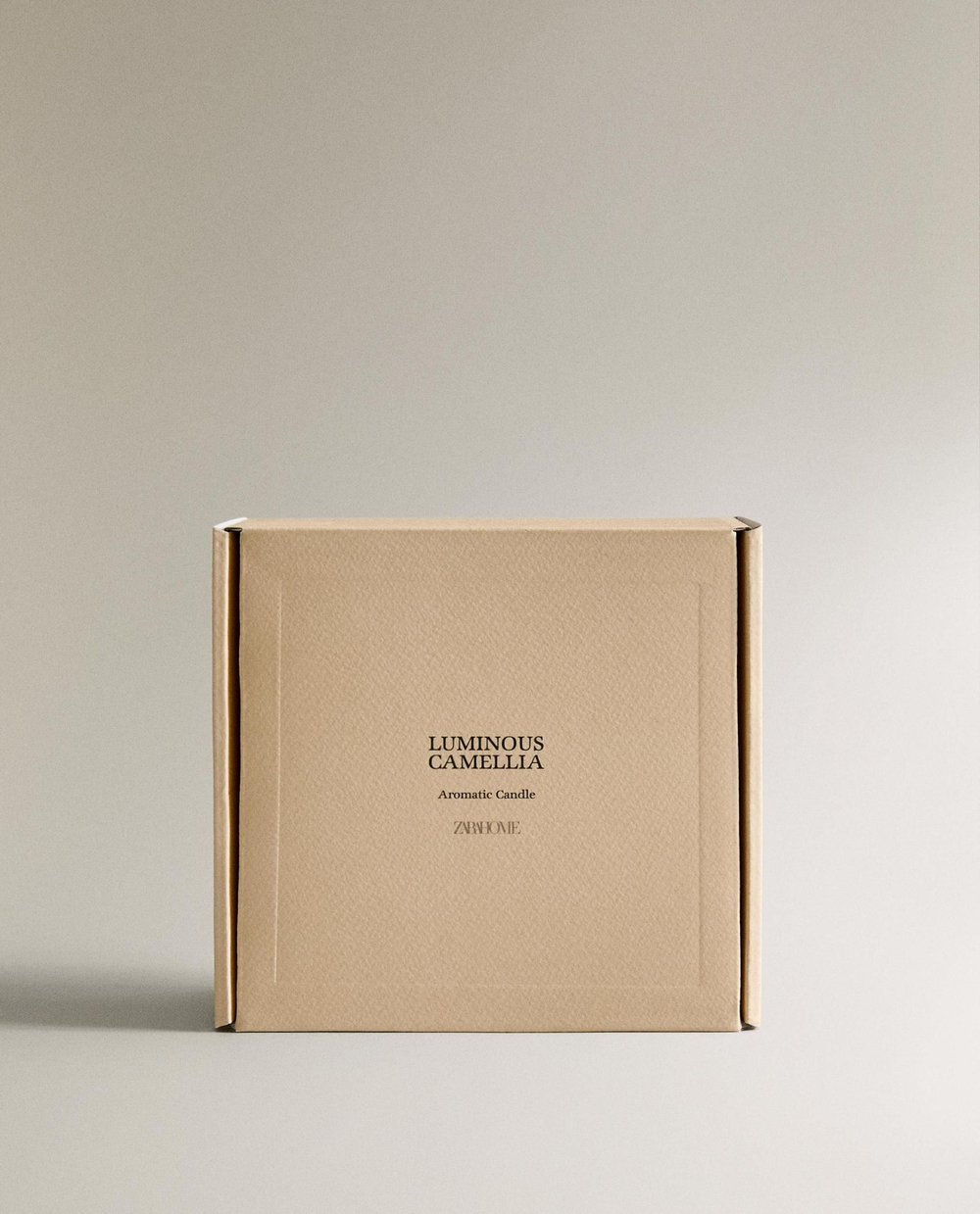 Zara Home - Ароматическая свеча светящаяся камелия, 540 г