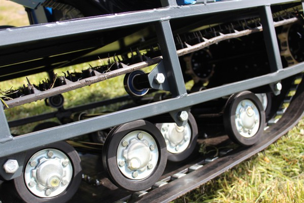 Мотобуксировщик ВЕПС «Наст»