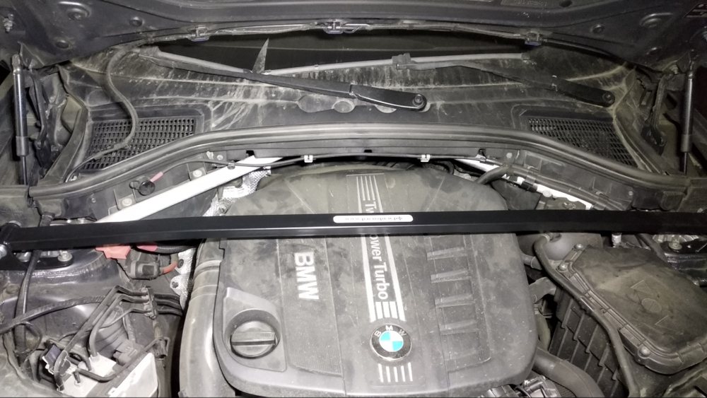 Распорка передних стоек BMW X3 F 25 (ПОД ЗАКАЗ)