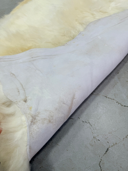 Шкура коврик меховой прикроватный овчина, 120х65 см.