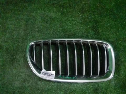 Решетка радиатора правая BMW 5er F10 (2013-2017)