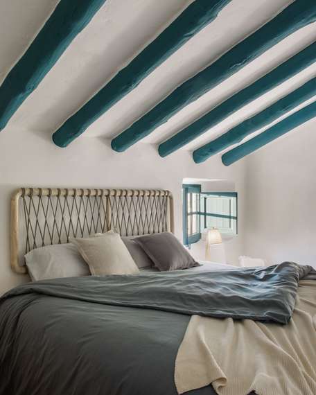 Изголовье подвесное Aberash из массива минди 165x60 см