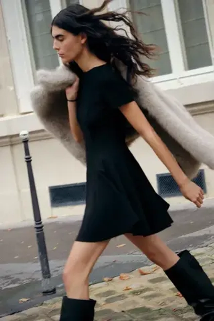ZARA КОРОТКОЕ ПЛАТЬЕ, ЧЕРНЫЙ