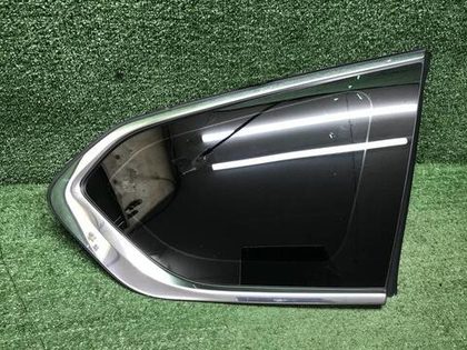 Форточка задняя правая Hyundai Santa Fe 4 TM 18-24