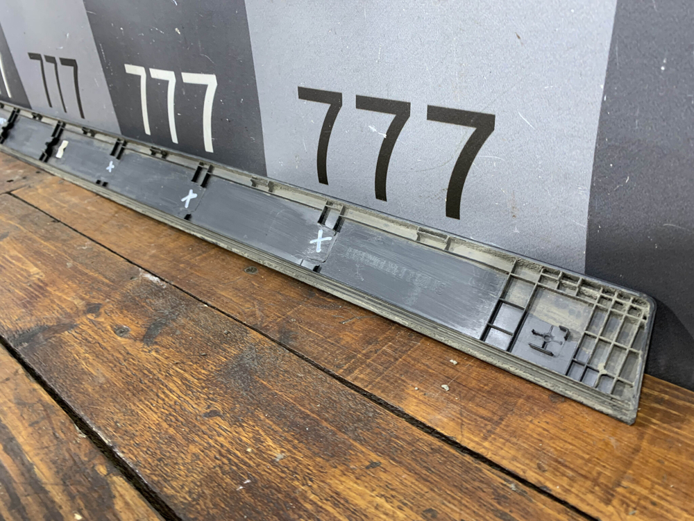 Накладка двери передней правой Hyundai Creta 2 (SU2) 21-нв Б/У Оригинал 87722BW000