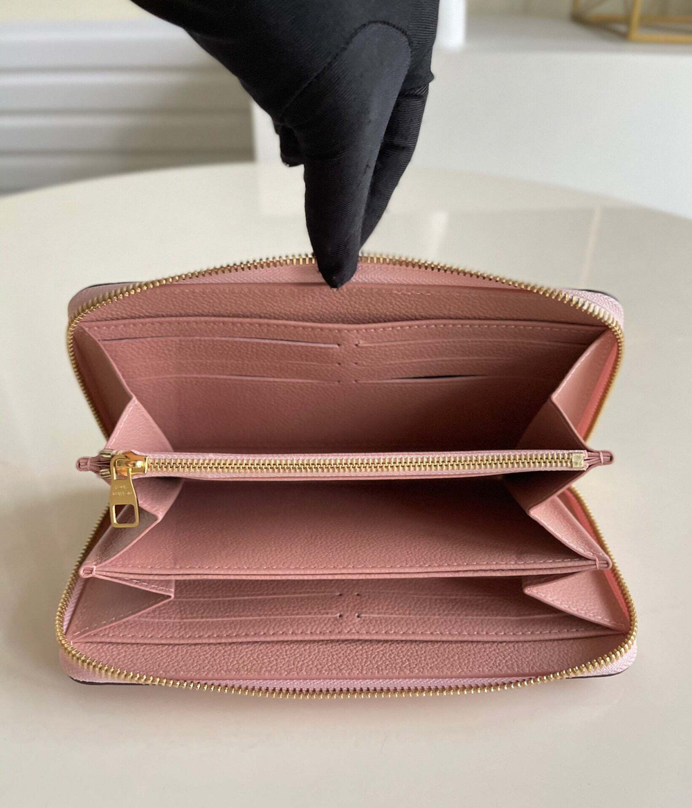 Louis Vuitton Zippy Wallet