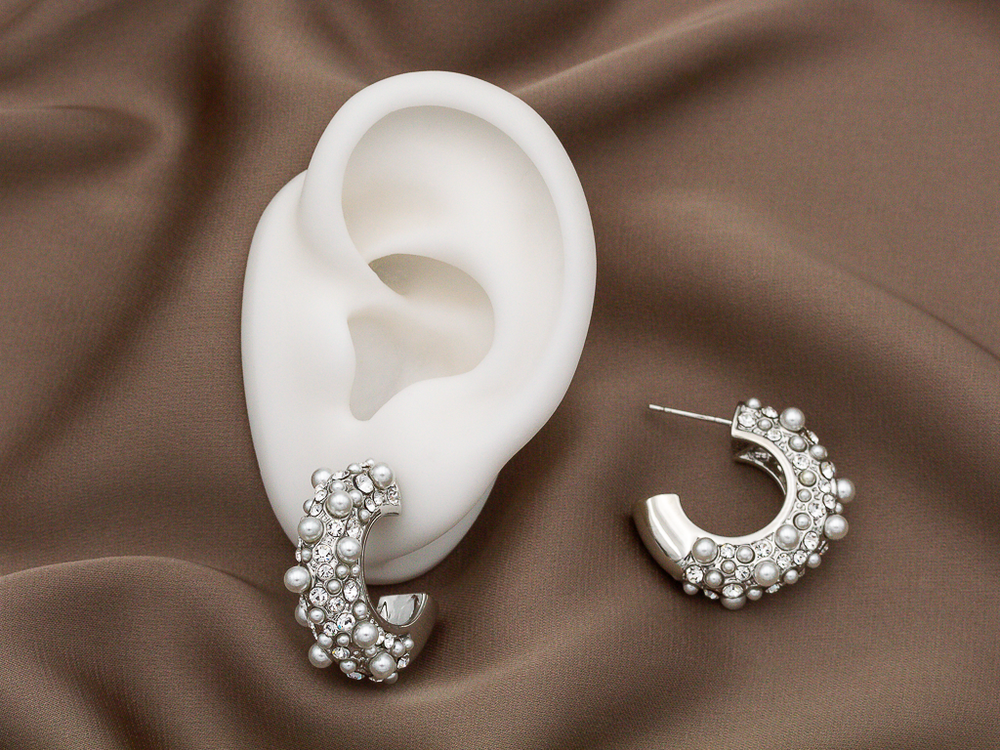 Серьги-Кольца 27мм с бусинами и стразами