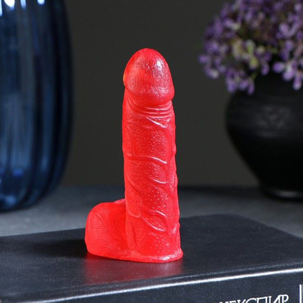 Красное фигурное мыло с земляничным ароматом Сима-Ленд Фаворит 95г