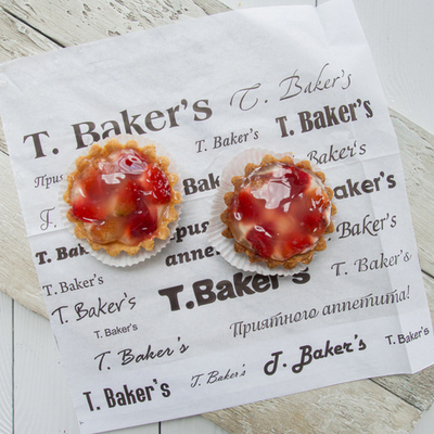 Пирожное корзиночка с клубникой