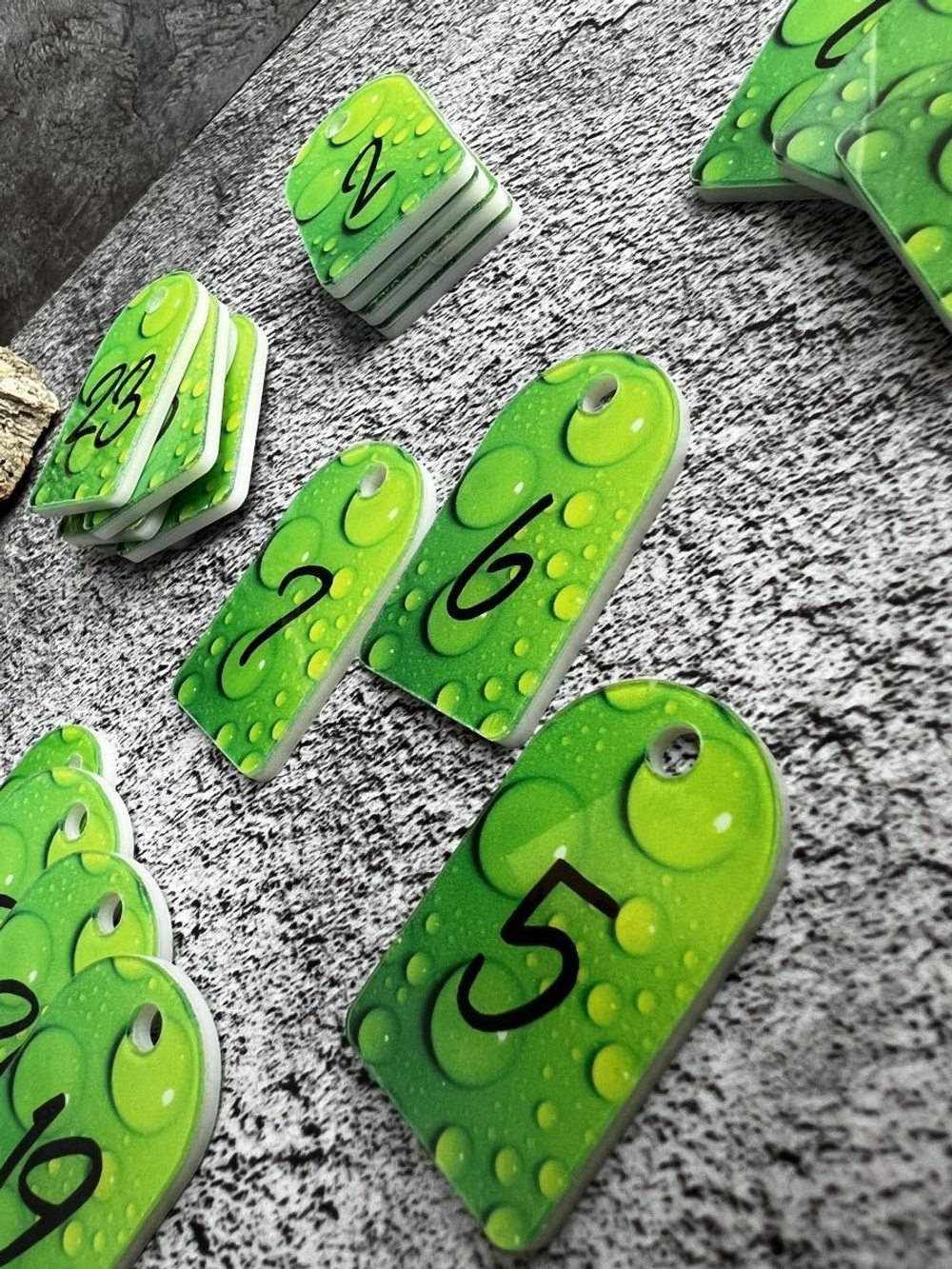 Номерки для гардероба акрил 3х5 см