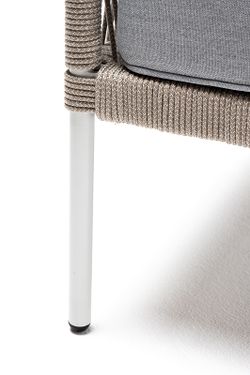 "Канны" кресло плетеное из роупа, каркас алюминий светло-серый (RAL7035) муар, роуп серый меланж круглый, ткань светло-серая