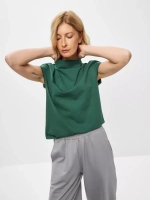 Футболка дизайнерская с цельнокроеным воротником