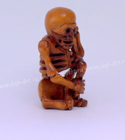 Нэцкэ Скелет