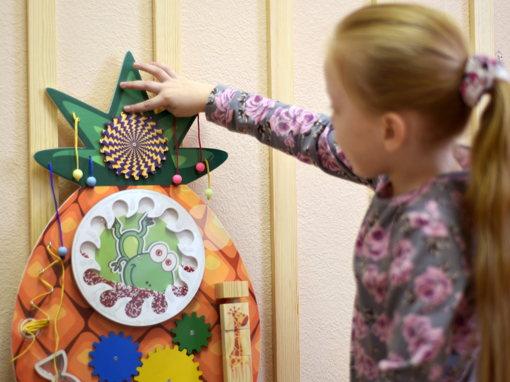 Бизиборд Спелый ананас