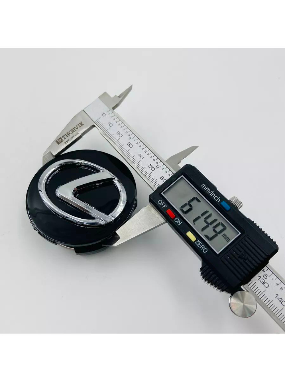 Колпачки заглушки на литые диски с эмблемой Lexus 62 мм 4 шт