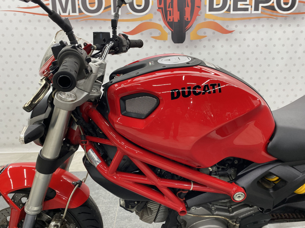 Ducati Monster 696 , 2013