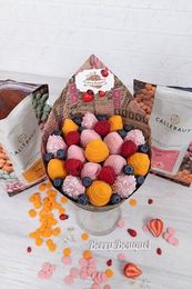 Мини букет из ягод Яркая сказка