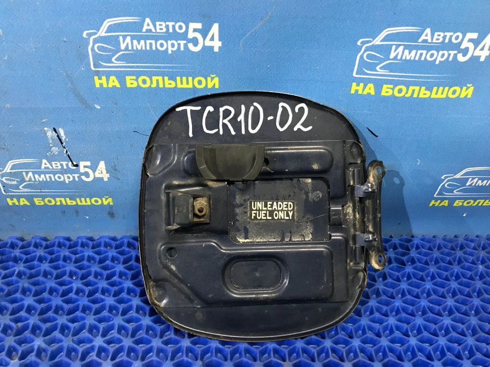 Лючок бензобака TOYOTA ESTIMA 1999