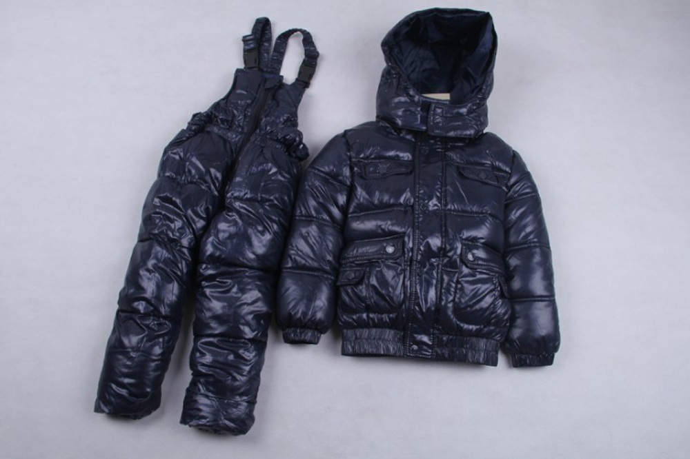 Костюм детский пуховый из короткой куртки и полукомбинезона