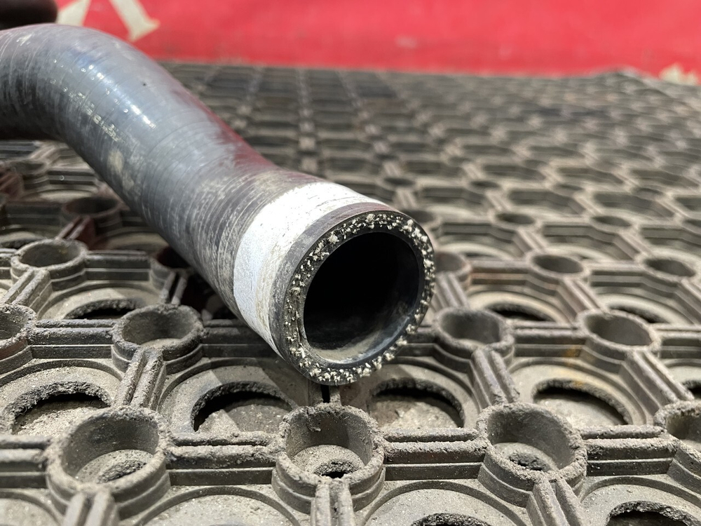 Патрубок системы охлаждения 2021г.