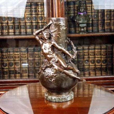 Авторская ваза в стиле АР-НУВО