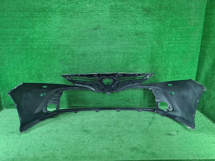 Бампер передний Toyota Camry 8 XV70 (2017-2021)