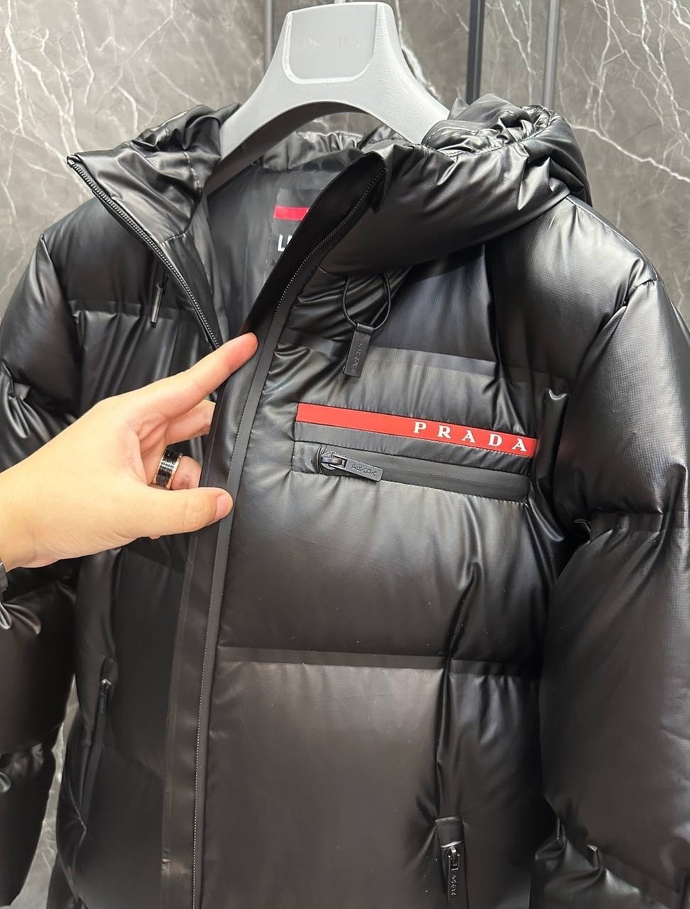 Пуховик Prada