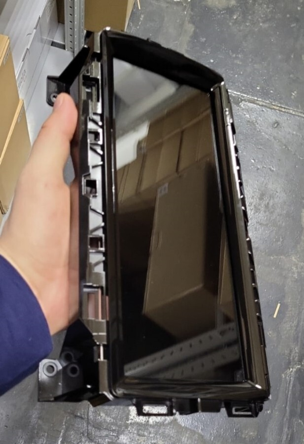 Магнитола для Jaguar XE 2015-2018, F-Pace 2016-2019 (штатный экран 8") - Radiola RDL-1660 монитор 10.25" на Android 12, 8Гб+128Гб, CarPlay, 4G SIM-слот