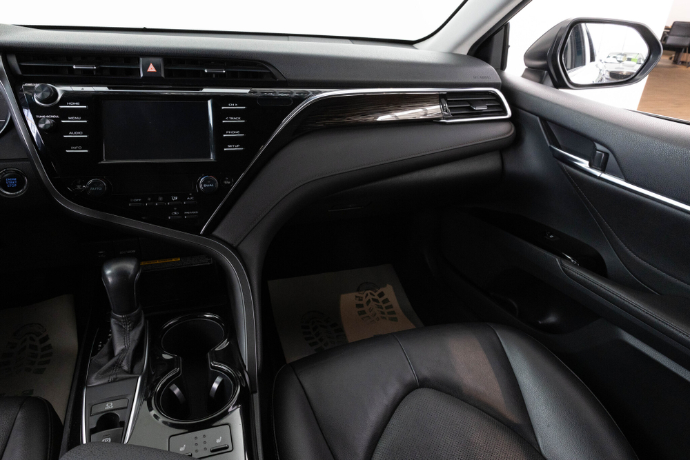 Toyota Camry, 2018 год