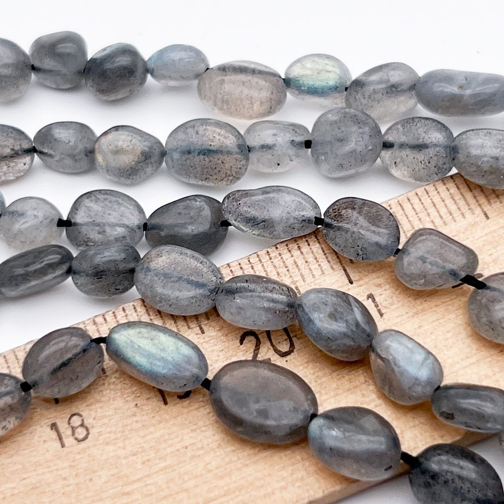 Лабрадор бусины, галтовка, размер около 5-9 мм, цена за нить 39 см