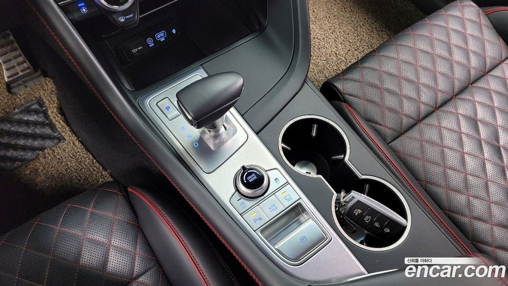 Genesis G70 2.0T AWD (12.2019)