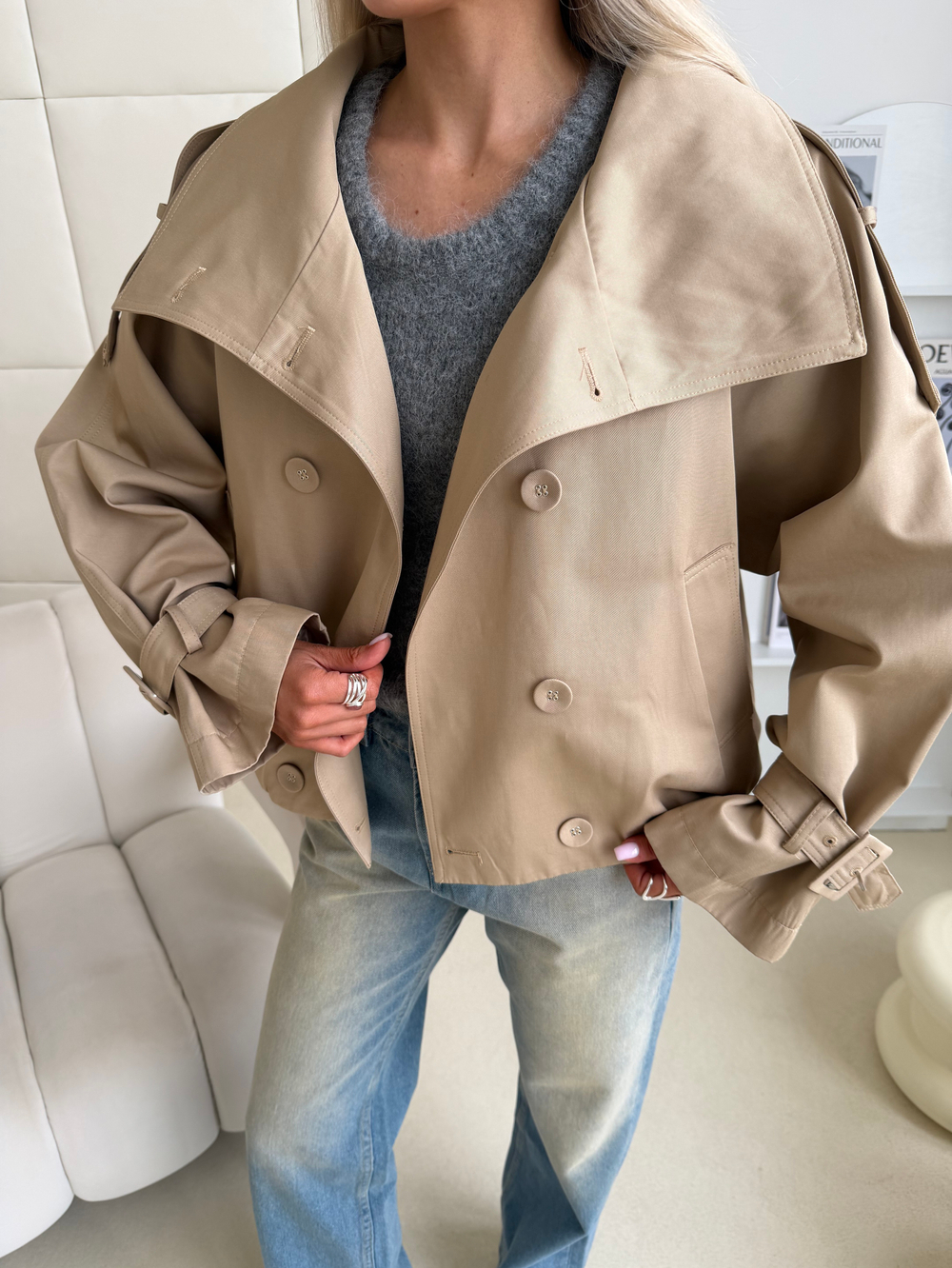 Тренч укороченный песочный