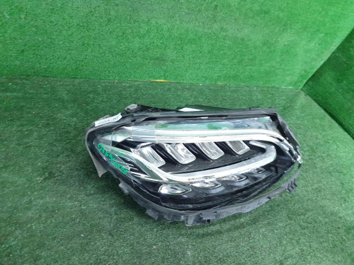 Битая Фара правая Mercedes C w205 (2018-2023) LED