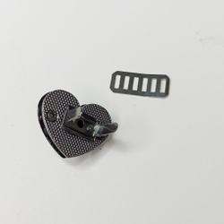 Замок вертушка на винтах 25*30 сердце Черный никель