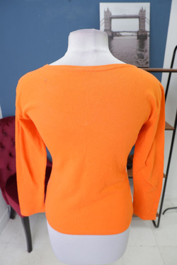 Джемпер с ярким принтом 44 размер