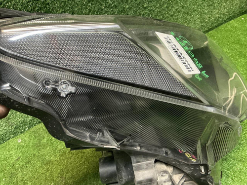 Фара правая Toyota RAV4 4 CA40 (2015-2019) LED