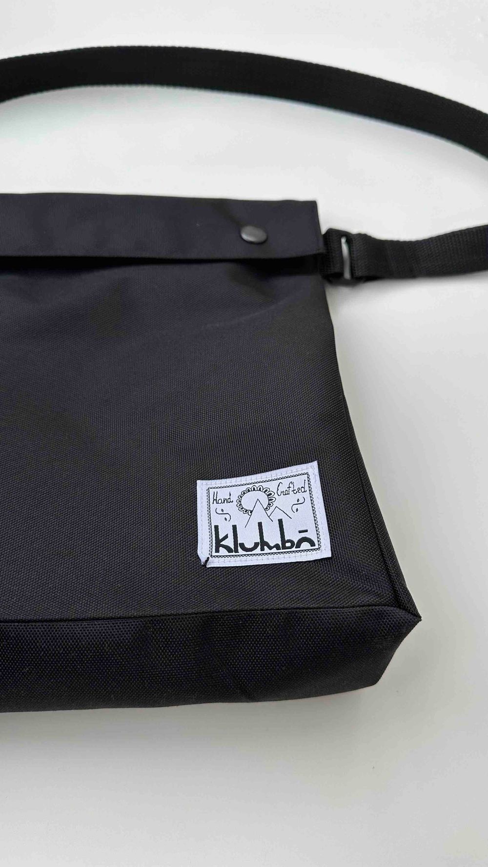 Сумка Klumba Конверт M черная