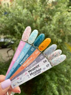 Луи Филипп Rubber Base Mramor - Камуфлирующая база