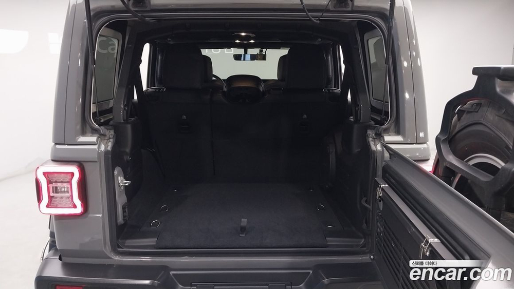 Jeep Wrangler (JL) 2.0 Overland 4 двери (11.2021)