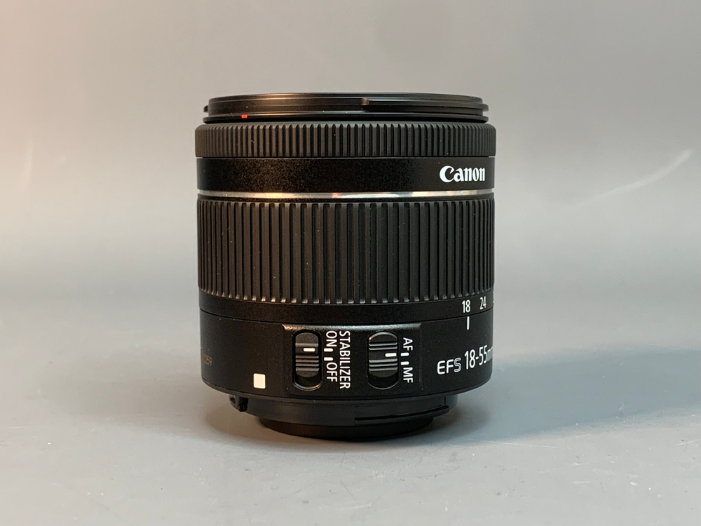 Canon 250D Kit 18-55mm STM 22.000 кадров